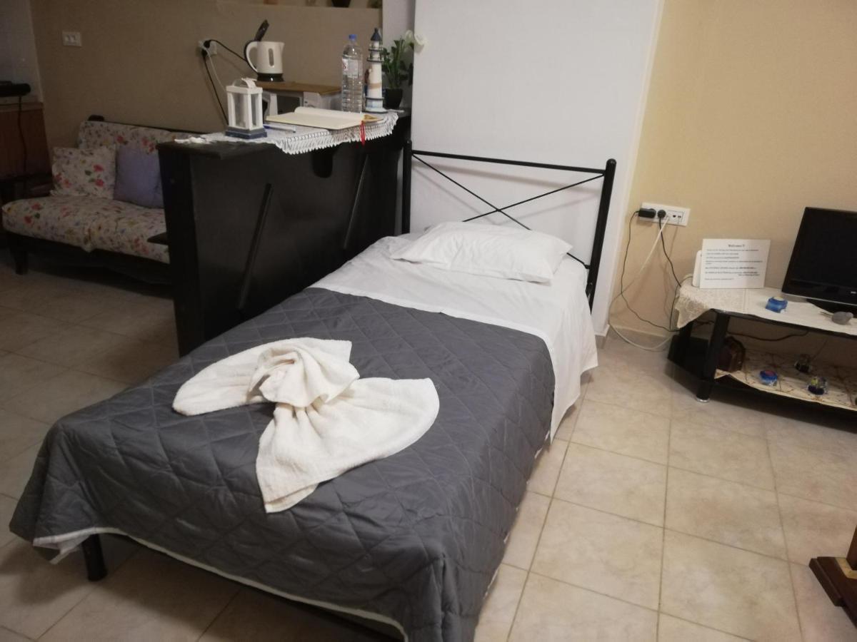 Apartment Mantilaria Fira (Santorini)
